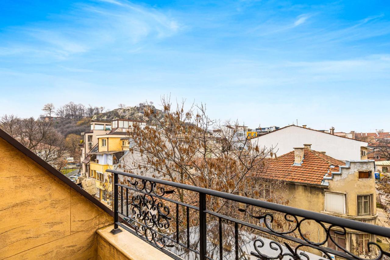 The Walnut 2Bd Apartment Plovdiv Esterno foto